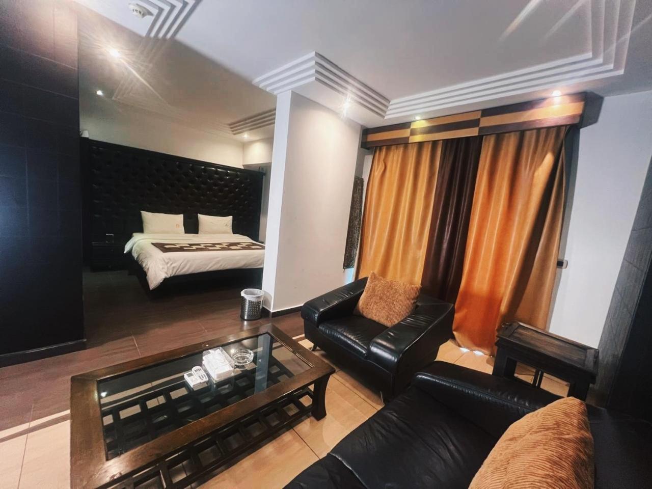 Dolls Hotel By Eurostars (Adults Only) จูนิเย ภายนอก รูปภาพ