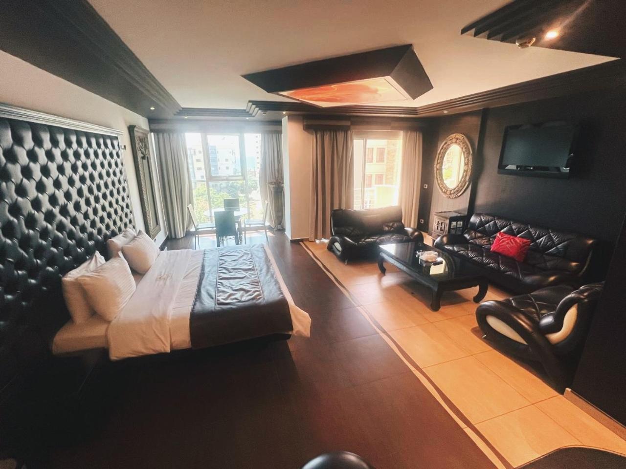 Dolls Hotel By Eurostars (Adults Only) จูนิเย ภายนอก รูปภาพ