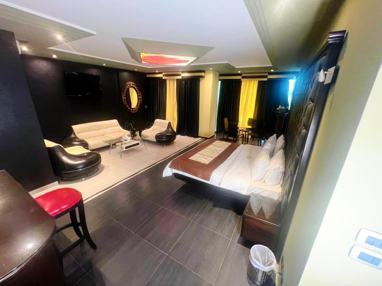 Dolls Hotel By Eurostars (Adults Only) จูนิเย ภายนอก รูปภาพ