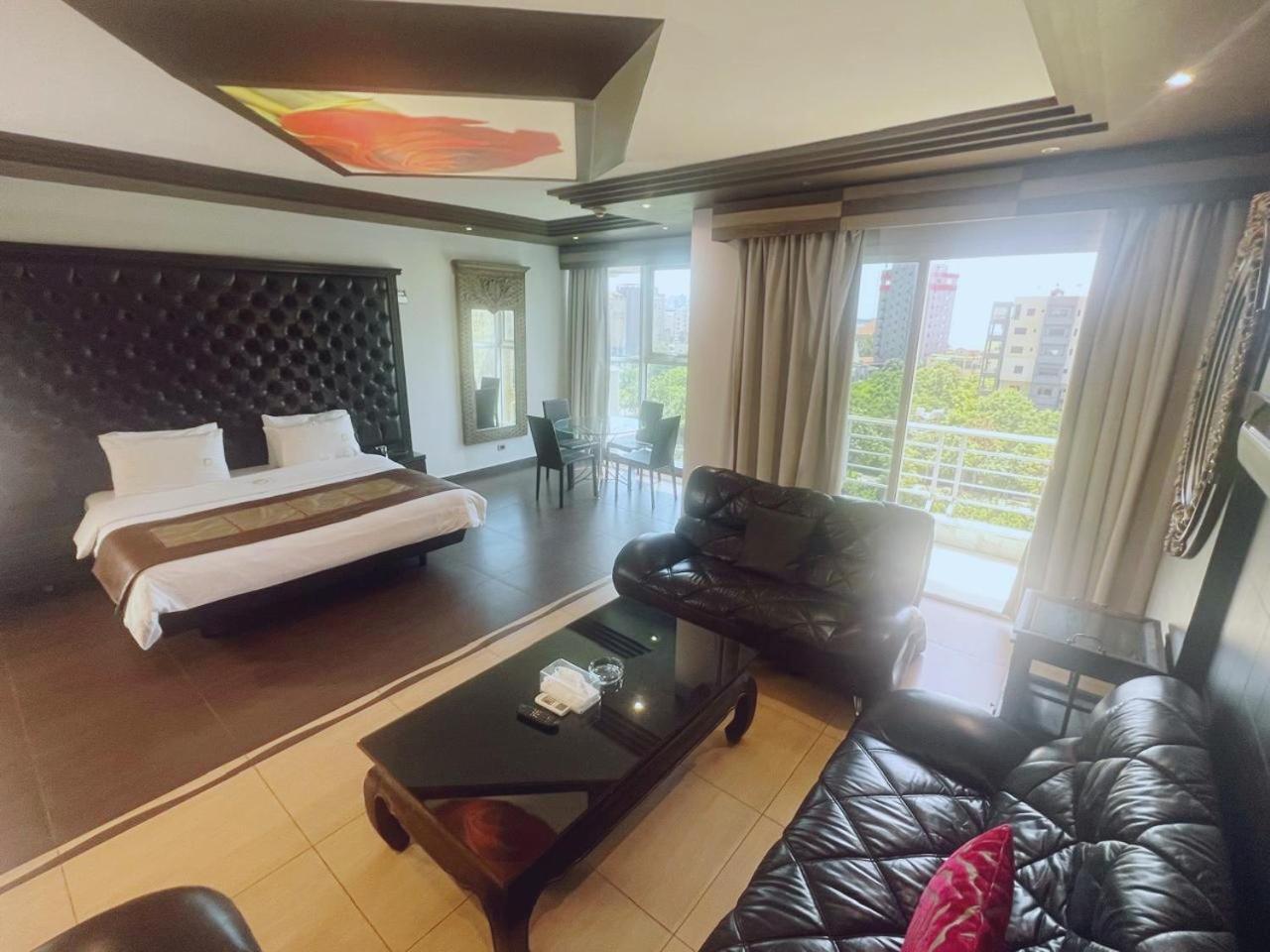 Dolls Hotel By Eurostars (Adults Only) จูนิเย ภายนอก รูปภาพ