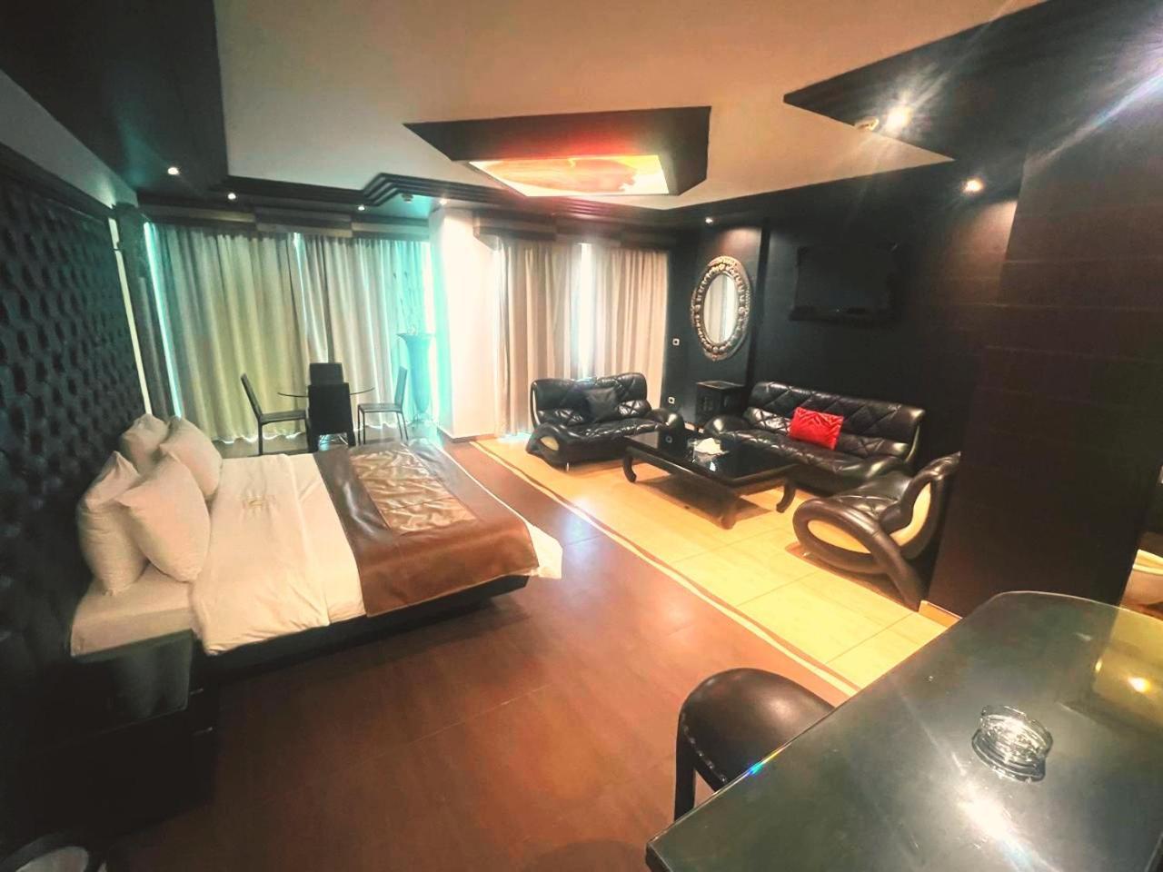Dolls Hotel By Eurostars (Adults Only) จูนิเย ภายนอก รูปภาพ