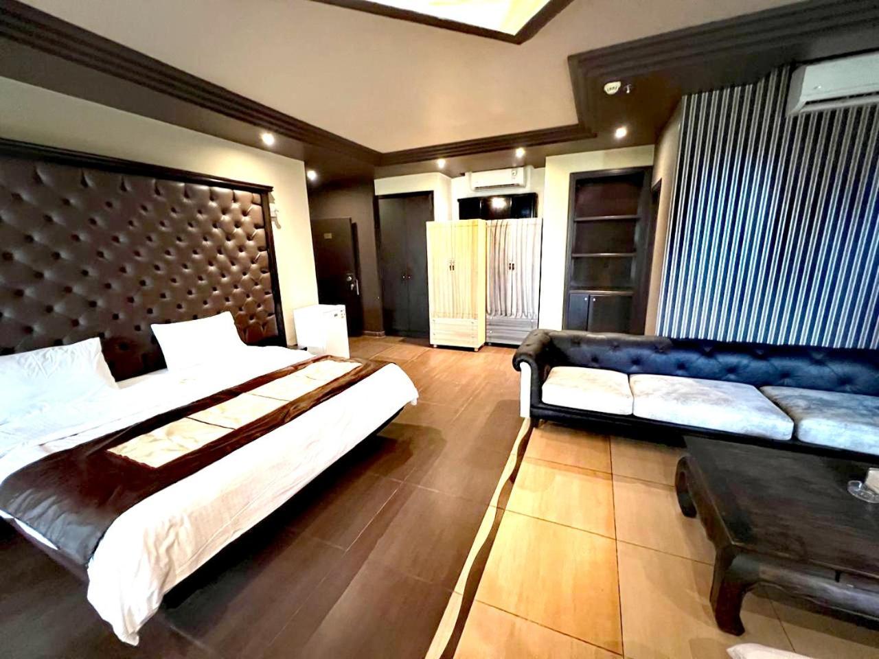 Dolls Hotel By Eurostars (Adults Only) จูนิเย ภายนอก รูปภาพ
